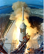 Saturn 5 Apollo.png