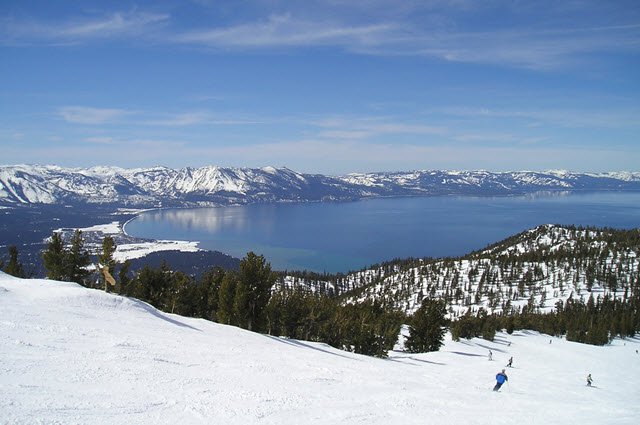 Nevada_Lake-tahoe-winter-ski